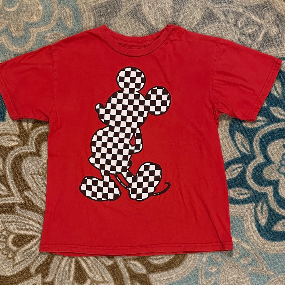 Disney Mickey shirt  size Medium